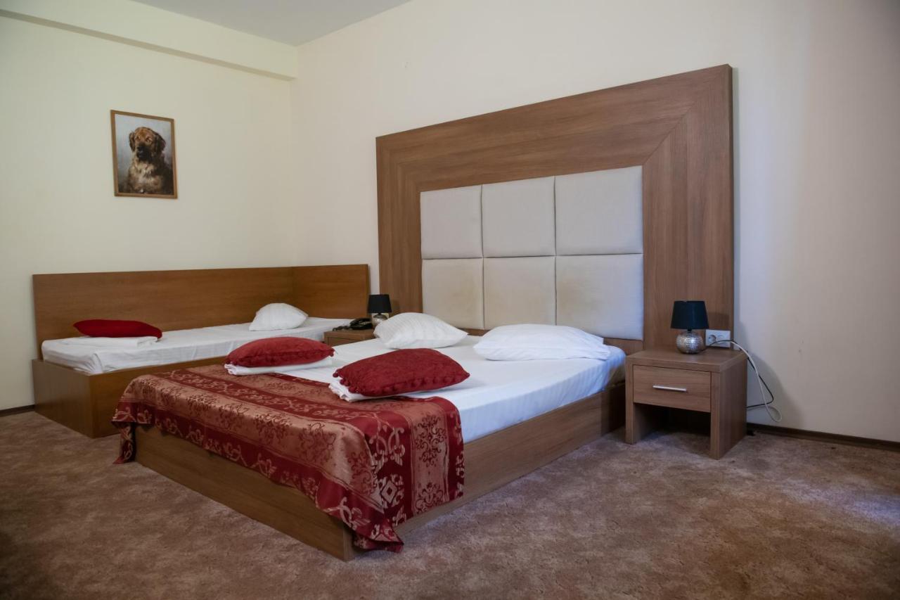 Hotel Panoramic Râmnicu Vâlcea Exterior foto