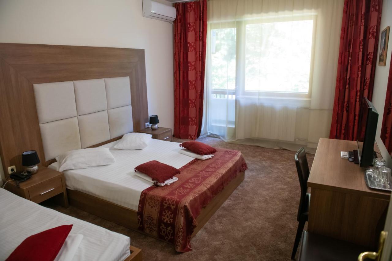 Hotel Panoramic Râmnicu Vâlcea Exterior foto